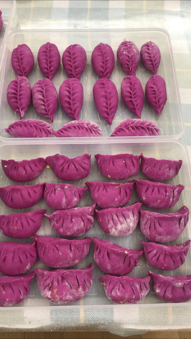 火龙果饺子(火龙果饺子皮怎么做不变色)