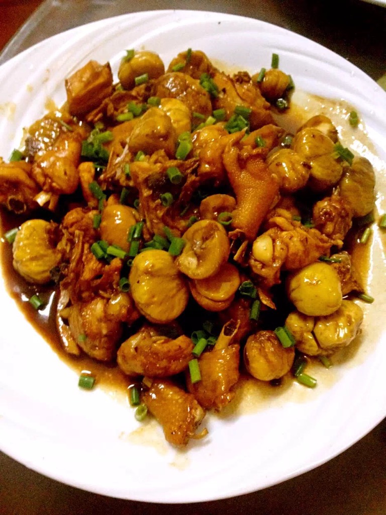栗子炒鸡(栗子炒鸡美食介绍)